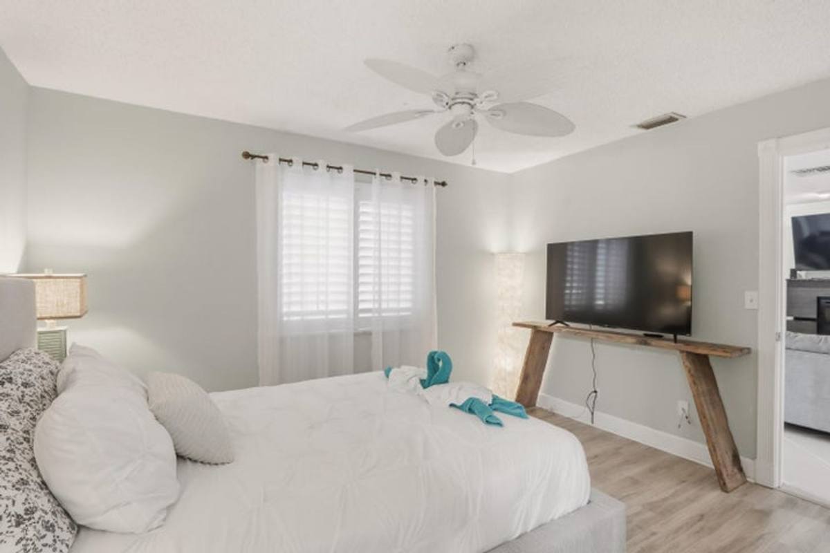 House for rent at 1905 Meadow Court, West Palm Beach, FL 33406