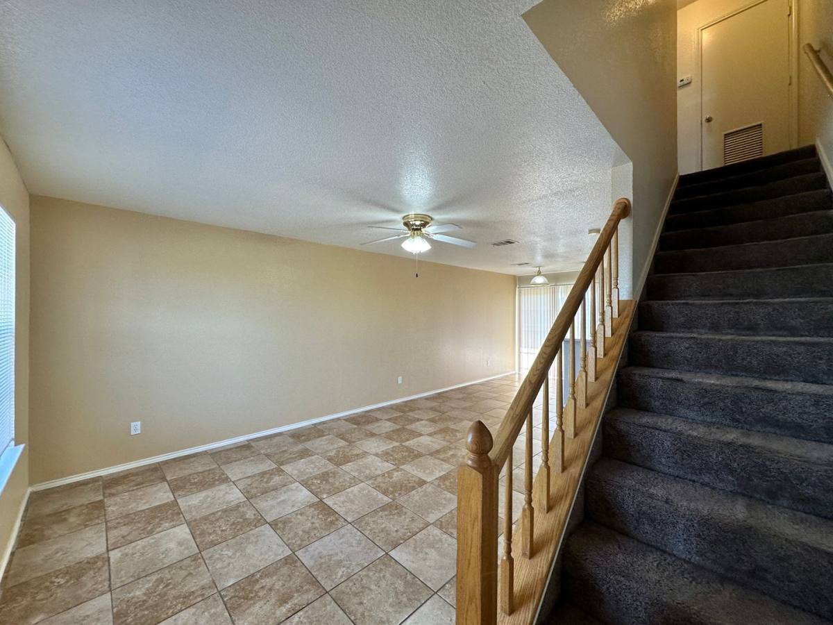 5910 Greengate Dr, Killeen, TX 76543 - Apartment for Rent - Image 2