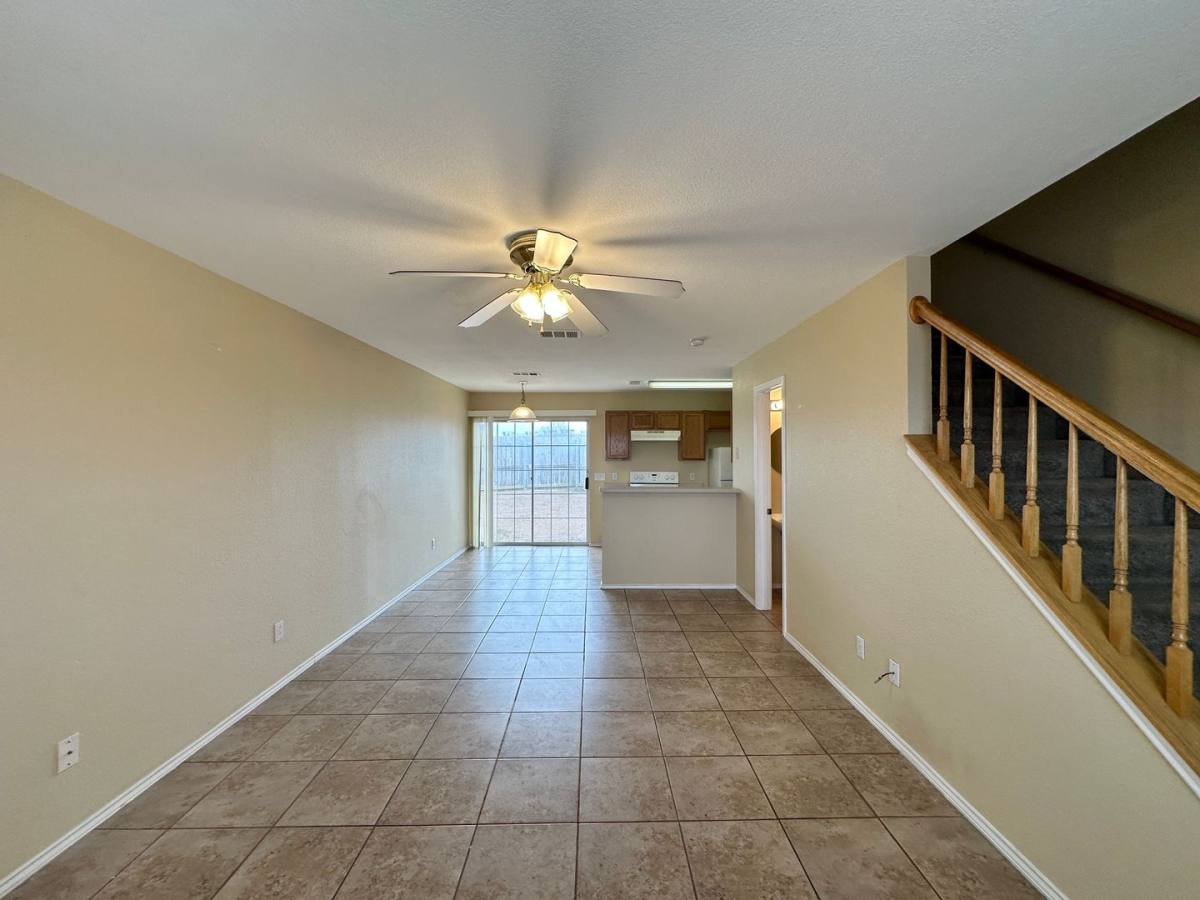 Townhouse for rent at 5910 Greengate Dr, Killeen, TX 76543