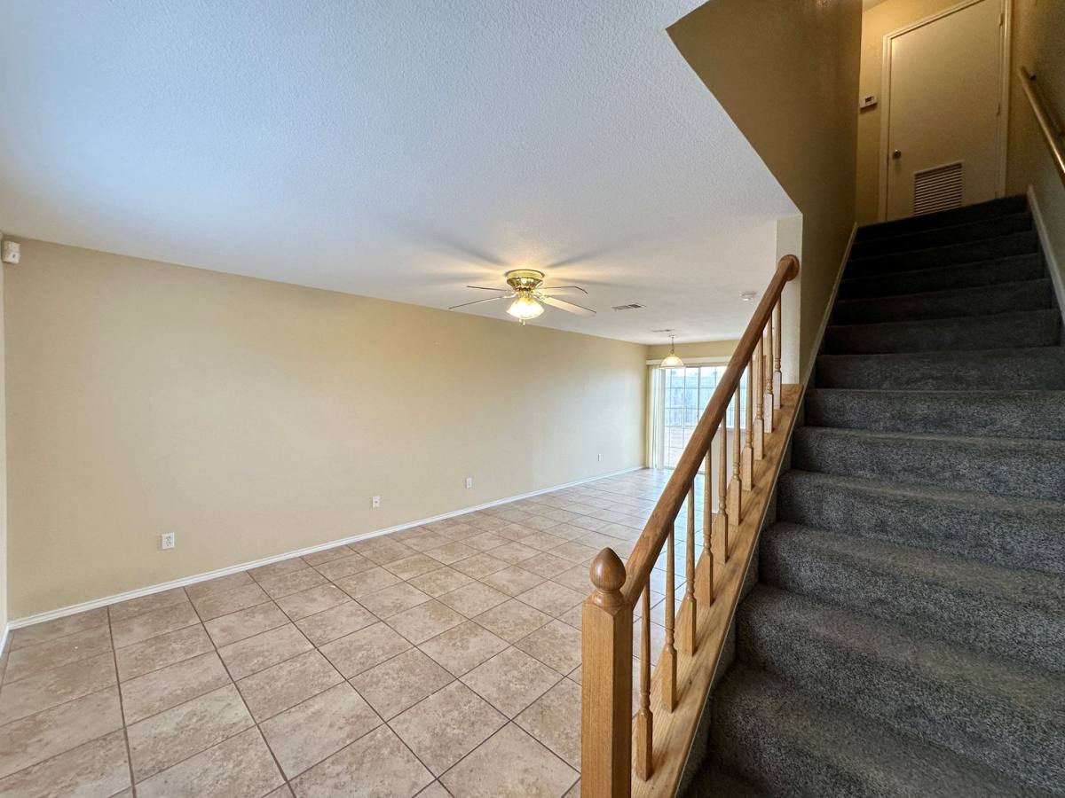 Townhouse for rent at 5910 Greengate Dr, Killeen, TX 76543