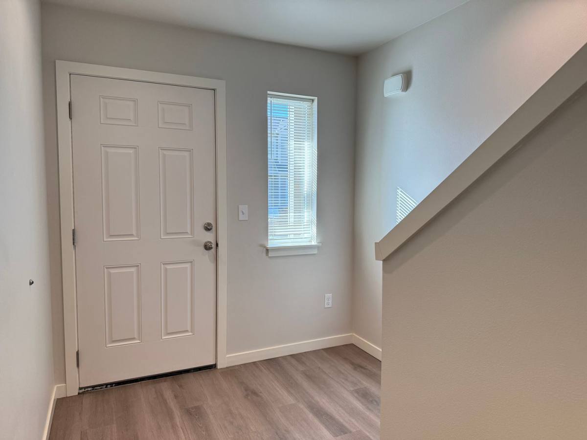 Townhouse for rent at 5300 Smitten St, Yakima, WA 98908