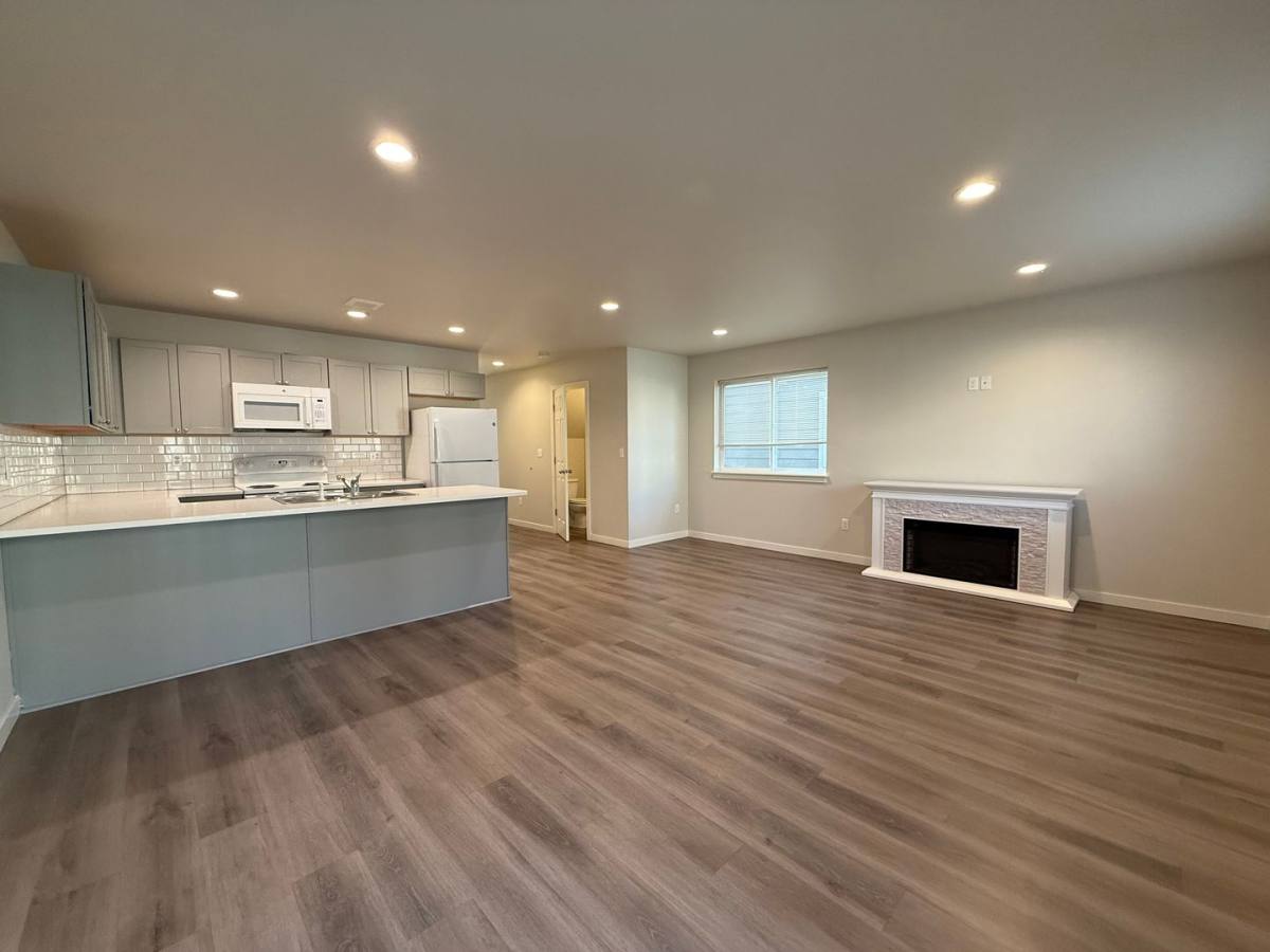 Townhouse for rent at 5300 Smitten St, Yakima, WA 98908