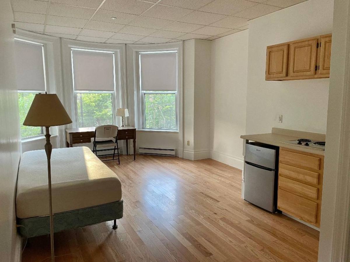 Apartment for rent at 862 Beacon St #7G, Boston, MA 02215