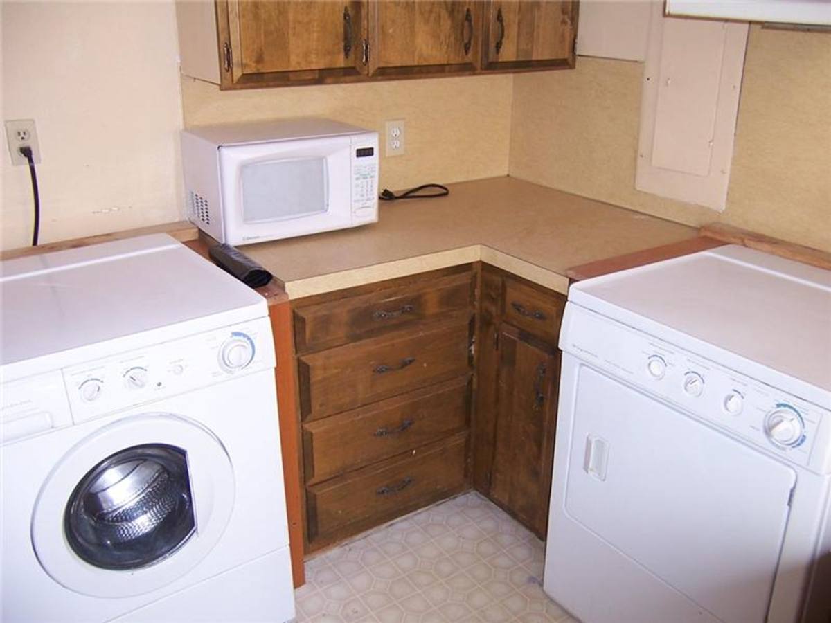 Apartment for rent at 2107 NE 54th St, Seattle, WA 98105