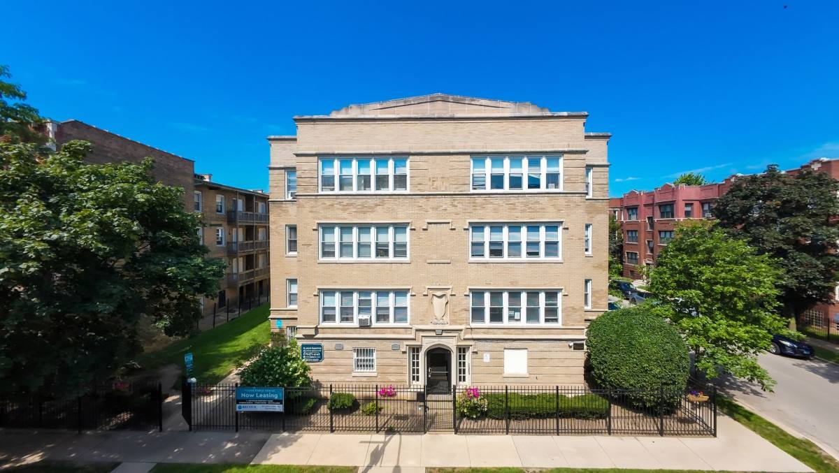 Apartment for rent at The Ashland Juneway, 7736-42 N Ashland Ave, Chicago, IL 60626