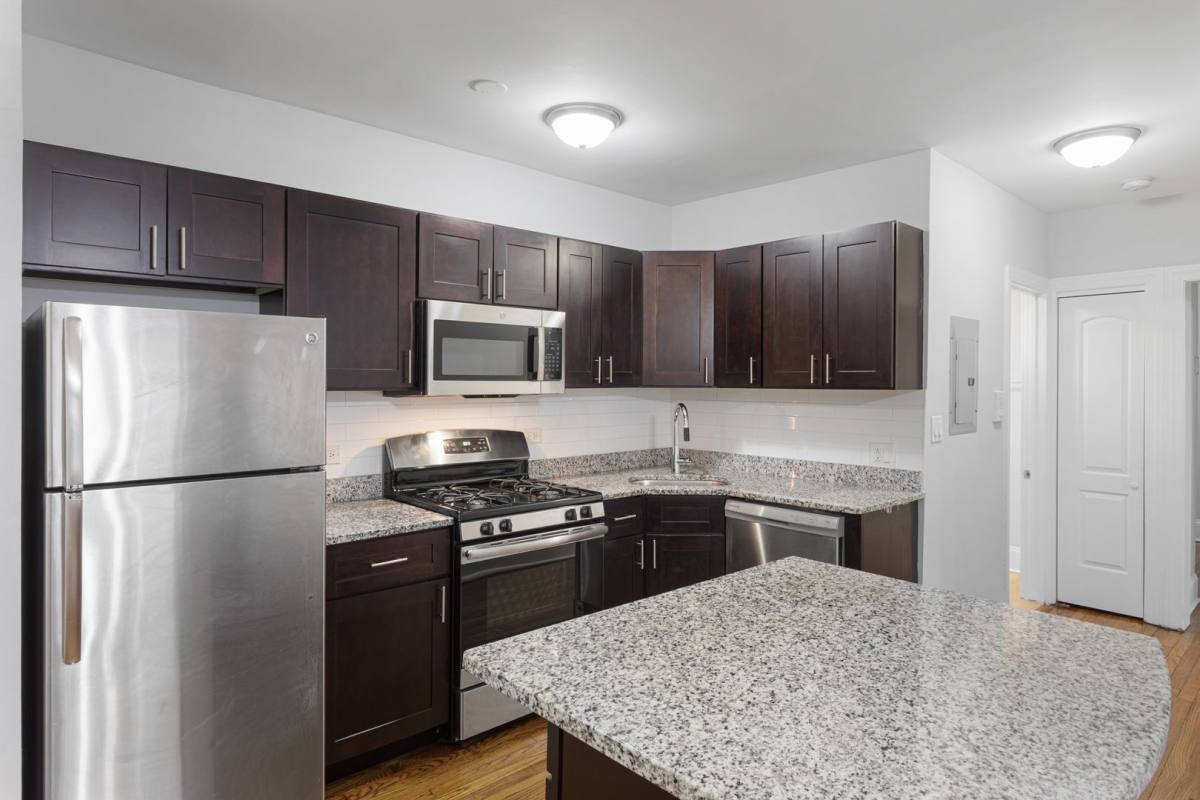 Apartment for rent at 7736-42 N Ashland Ave, Chicago, IL 60626