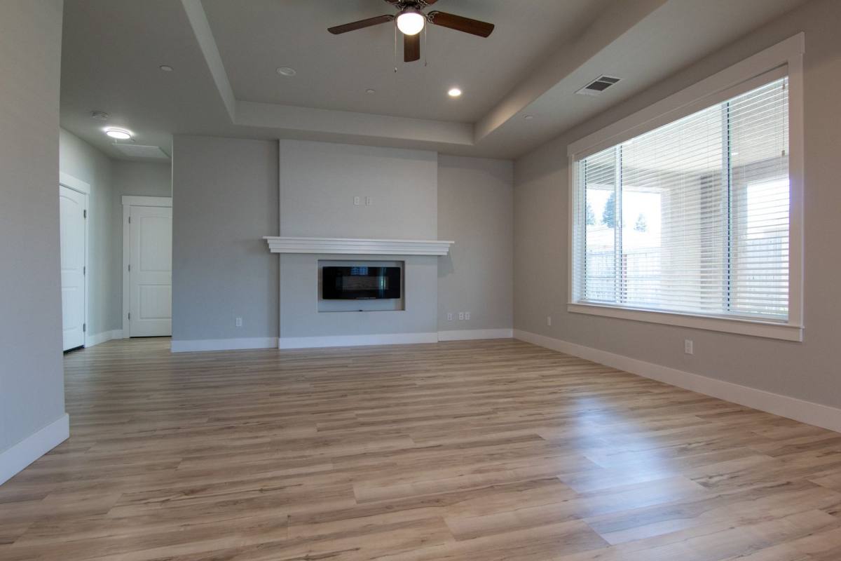 Apartment for rent at 6053 Fallworth Dr, Redding, CA 96003