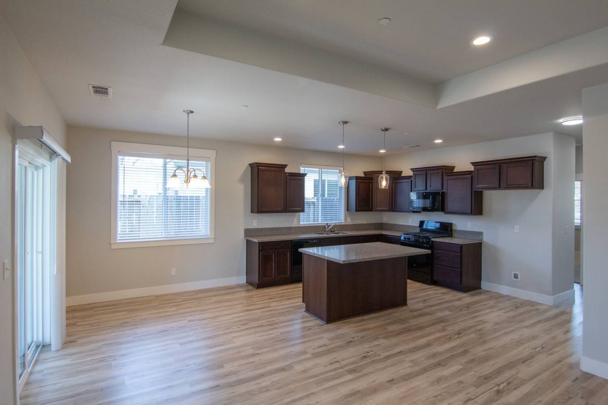 Apartment for rent at 6053 Fallworth Dr, Redding, CA 96003