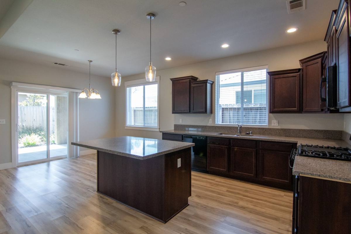 Apartment for rent at 6053 Fallworth Dr, Redding, CA 96003