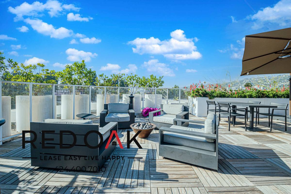 Condo for rent at 700 N Spaulding Ave #210, Los Angeles, CA 90046