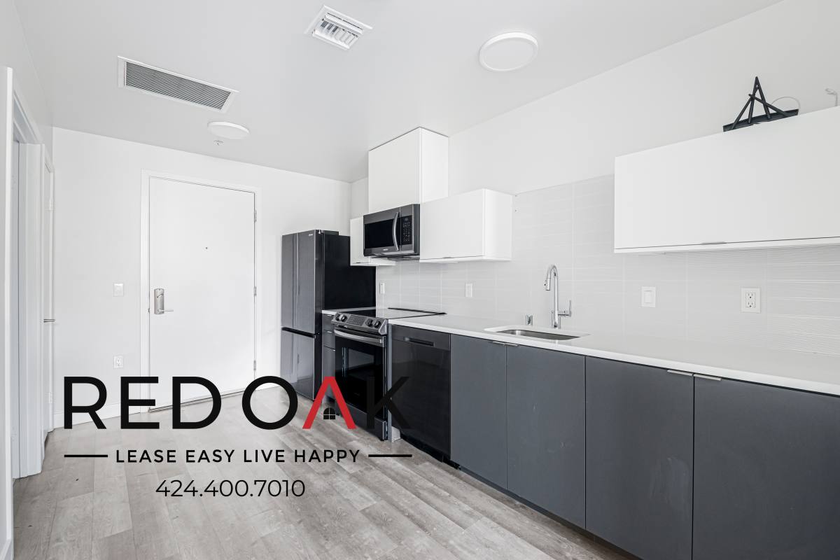 Condo for rent at 700 N Spaulding Ave #210, Los Angeles, CA 90046