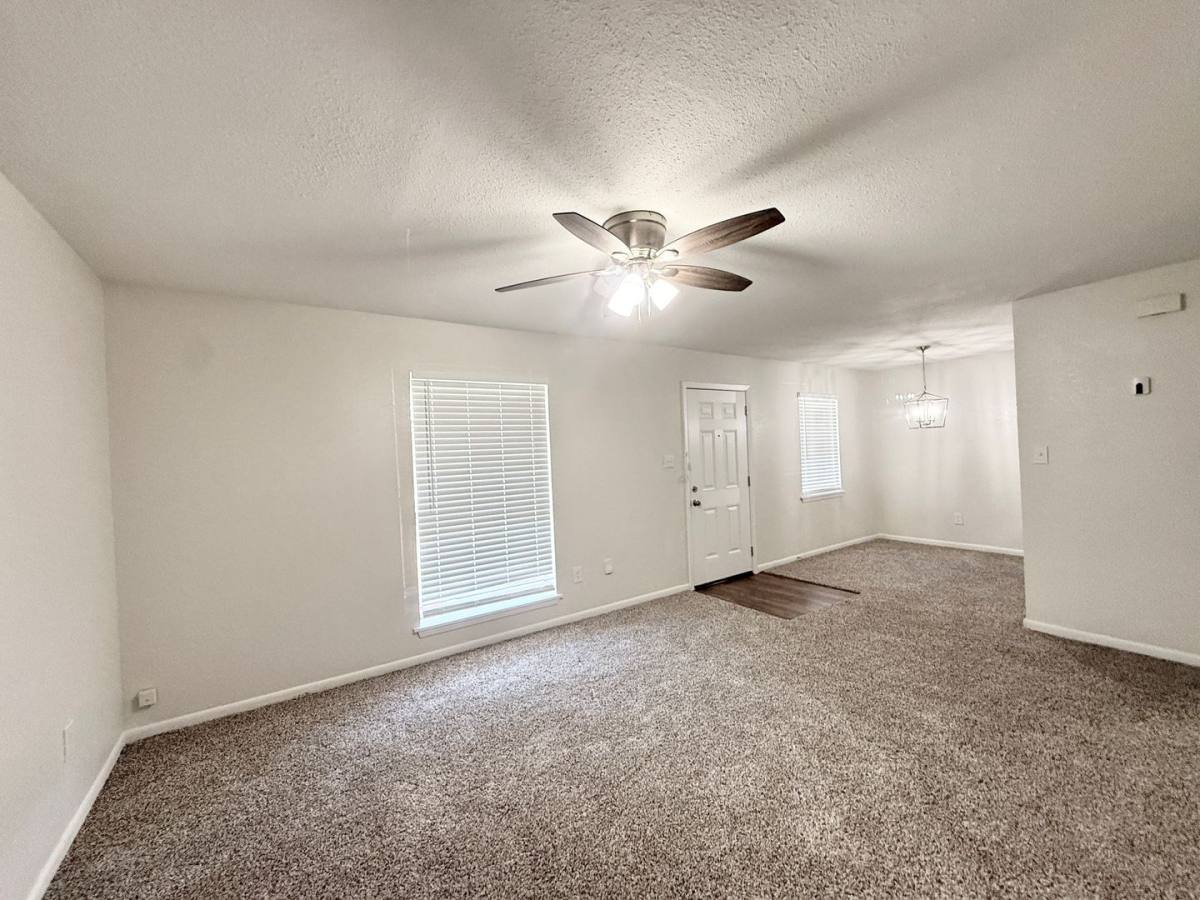 Apartment for rent at 321 E Cedar St, Angleton, TX 77515