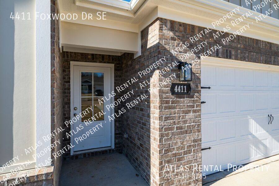 House for rent at 4411 Foxwood Dr SE, Decatur, AL 35603