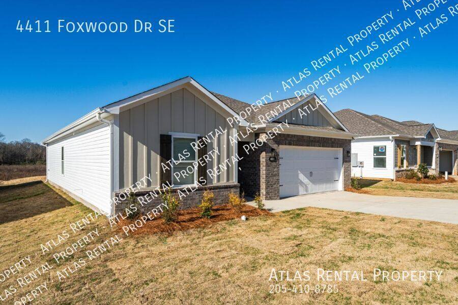House for rent at 4411 Foxwood Dr SE, Decatur, AL 35603