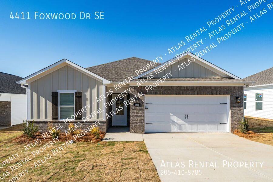 House for rent at 4411 Foxwood Dr SE, Decatur, AL 35603