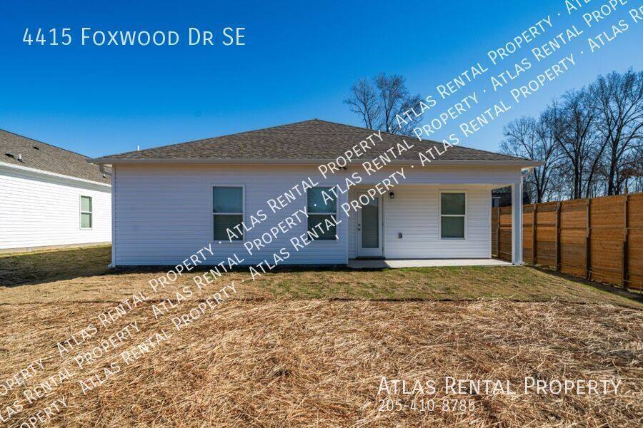 House for rent at 4415 Foxwood Dr SE, Decatur, AL 35603