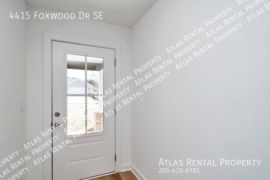 House for rent at 4415 Foxwood Dr SE, Decatur, AL 35603