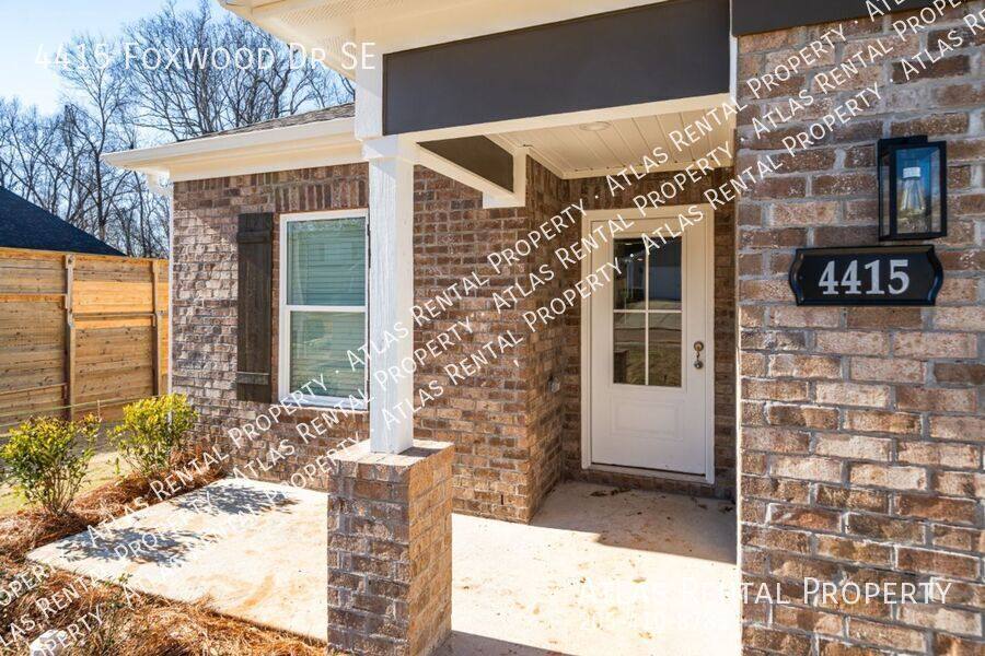 House for rent at 4415 Foxwood Dr SE, Decatur, AL 35603