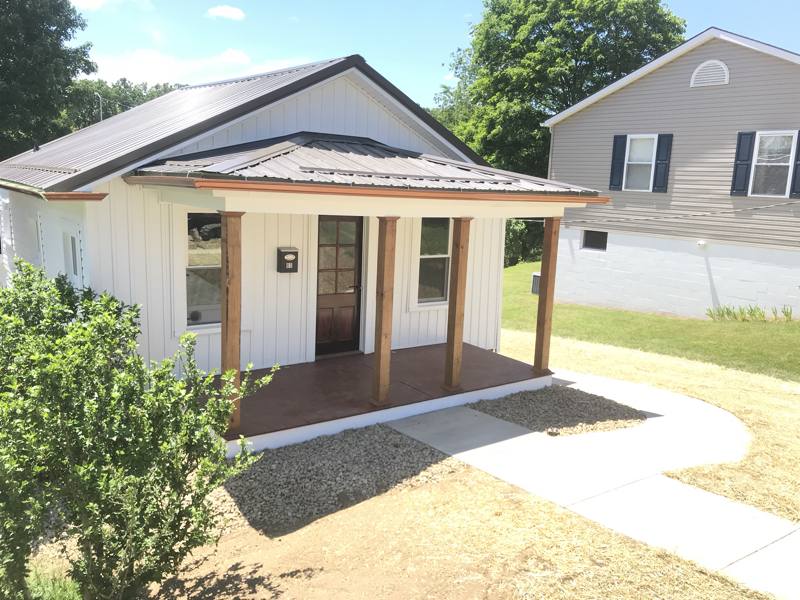House for rent at 83 Prospect Ave, Franklin, PA 16323