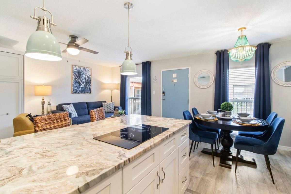 Condo for rent at 8921 Blind Pass Rd #335, Saint Petersburg, FL 33706