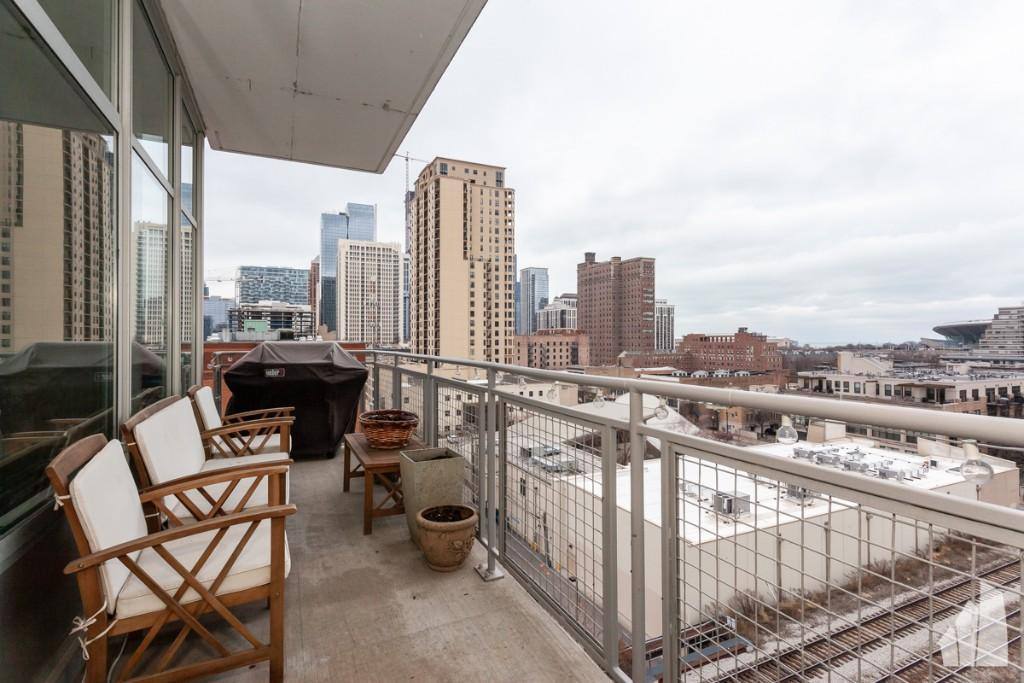 Apartment for rent at 50 E 16th St #804, Chicago, IL 60617
