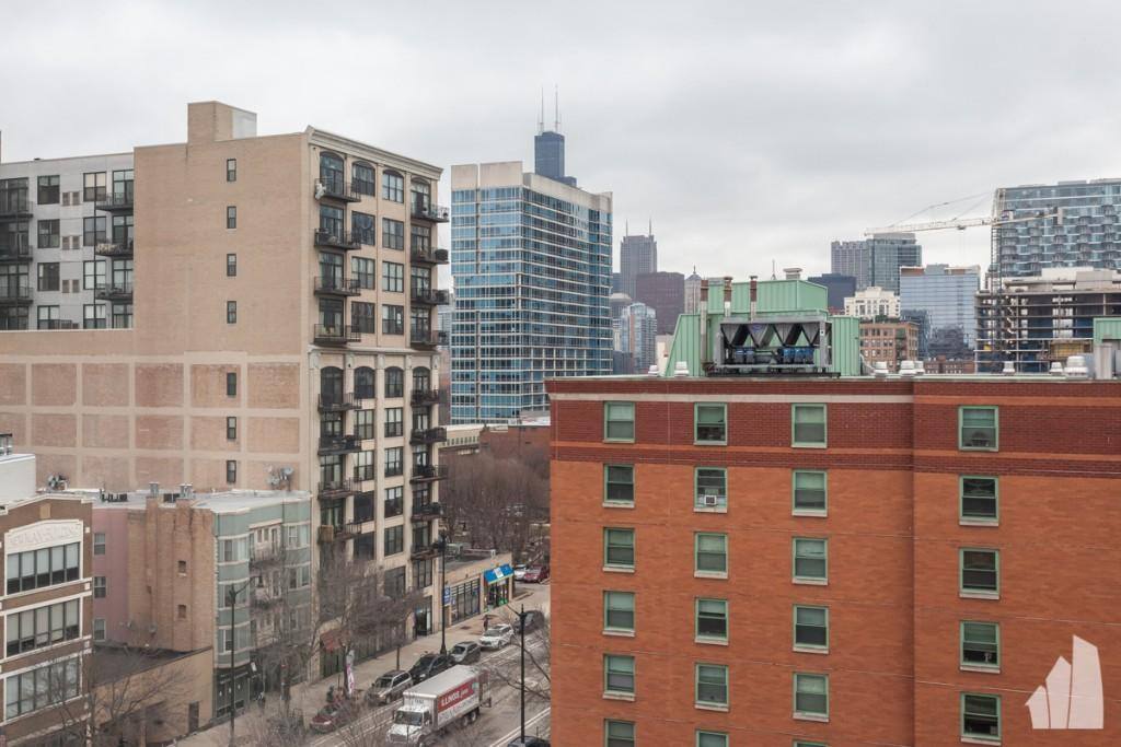 Apartment for rent at 50 E 16th St #804, Chicago, IL 60617