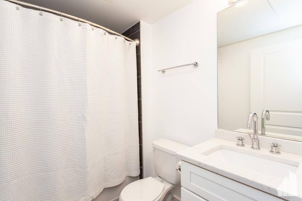 Apartment for rent at 50 E 16th St #804, Chicago, IL 60617
