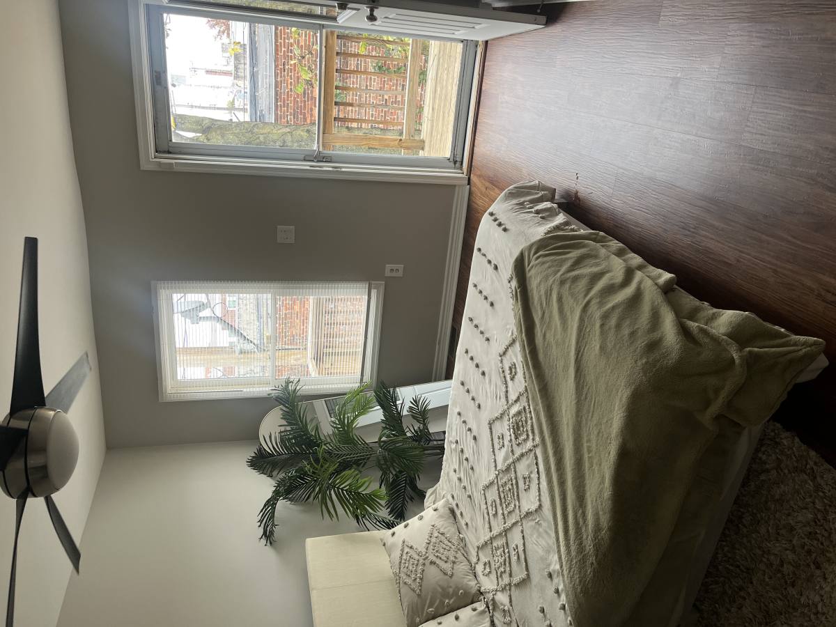 Townhouse for rent at 1265 Washington Blvd, Baltimore, MD 21230