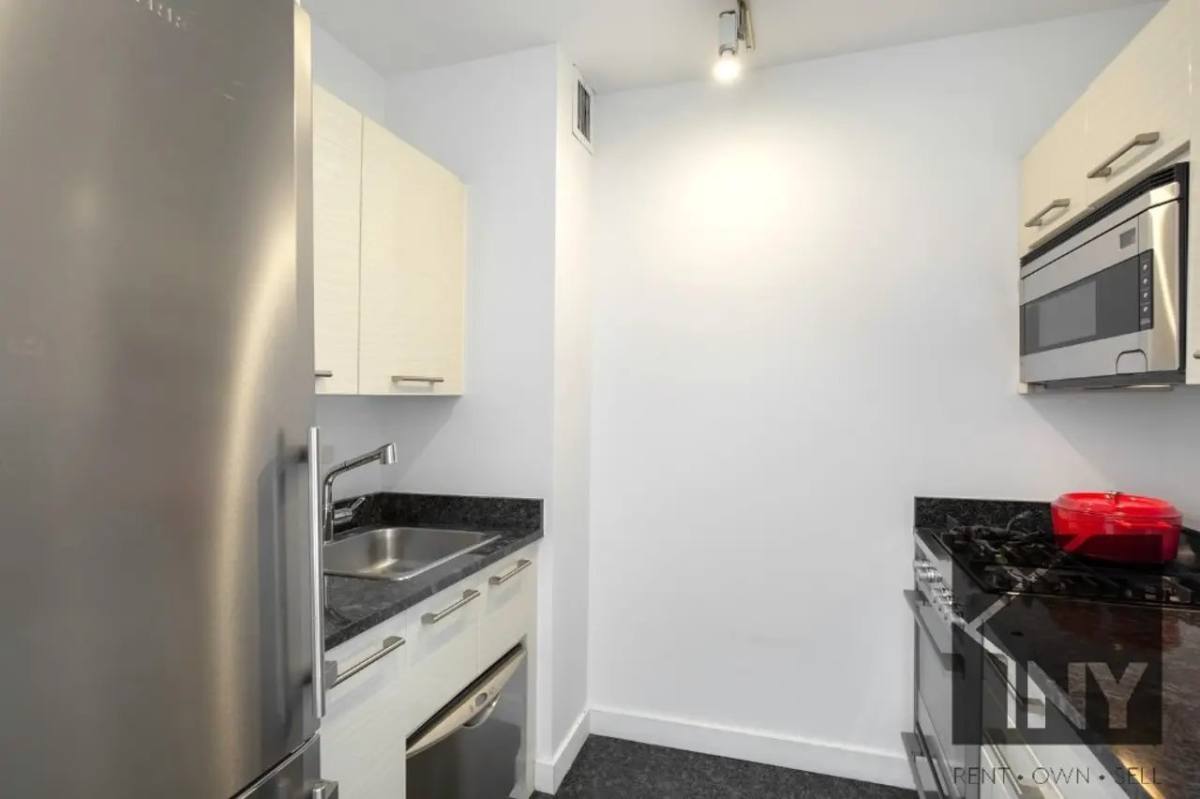 Apartment for rent at 20 William St #2403, New York, NY 10005