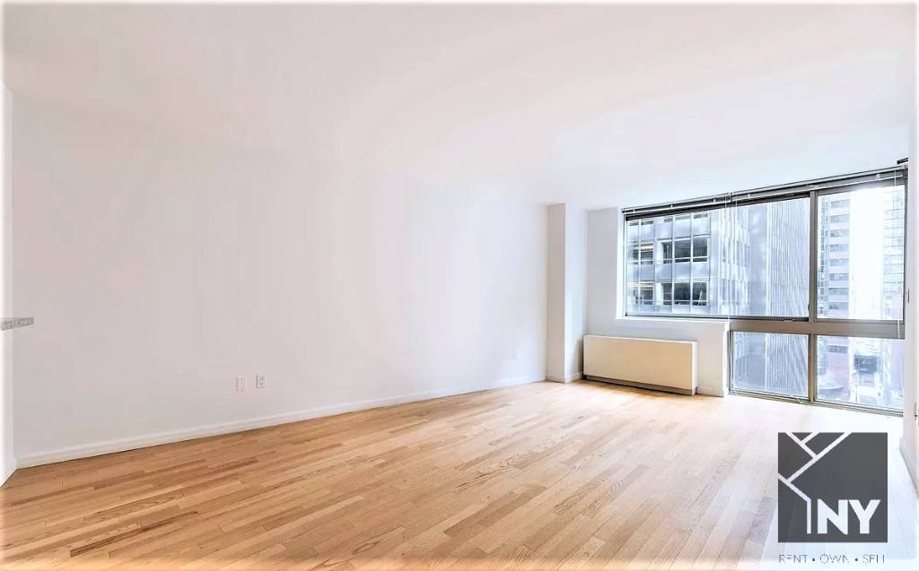 Apartment for rent at 2 Maiden Lane #1510, New York, NY 10038