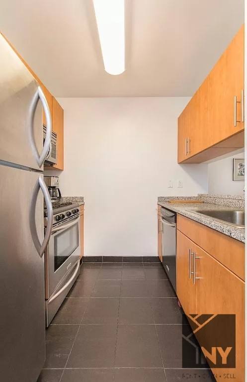 Apartment for rent at 2 Maiden Lane #27C, New York, NY 10038