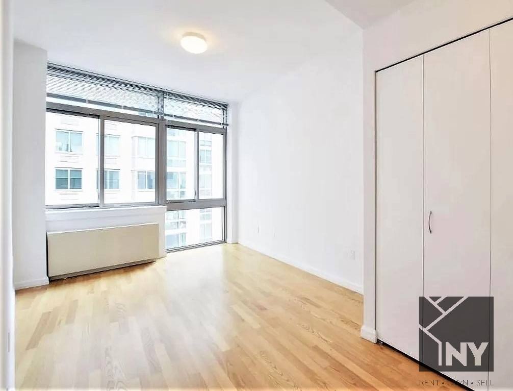 Apartment for rent at 2 Maiden Lane #27C, New York, NY 10038