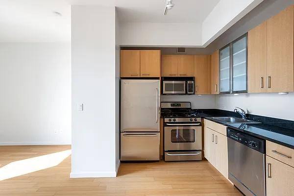Apartment for rent at 90 Albany St #17D, New York, NY 10006