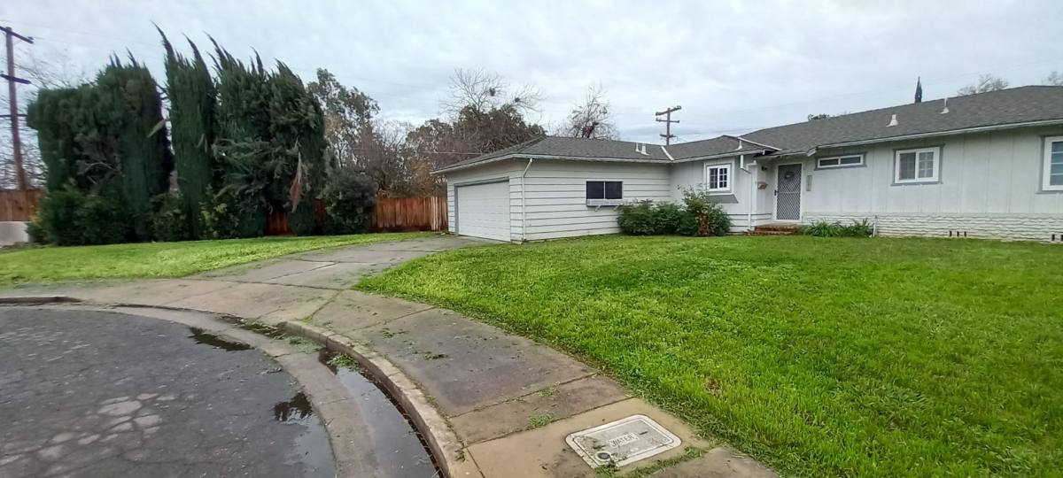 House for rent at 3342 El Capitain Court, Merced, CA 95340