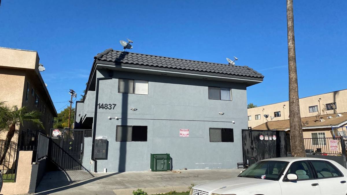Apartment for rent at 14837 Erwin St, Van Nuys, CA 91411