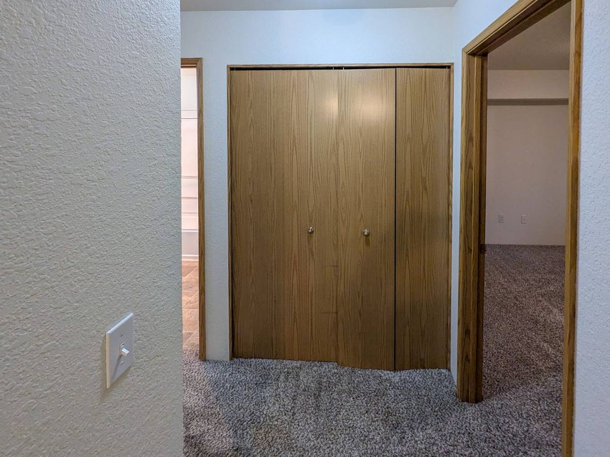 Apartment for rent at 1148 37th Place NE, Salem, OR 97301