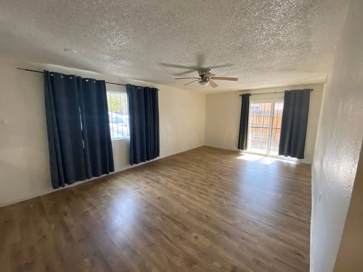 Apartment for rent at 919-923 Alvarado Dr SE, Albuquerque, NM 87108