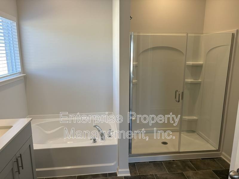House for rent at 85 Burr Oak Cove, Oakland, TN 38060