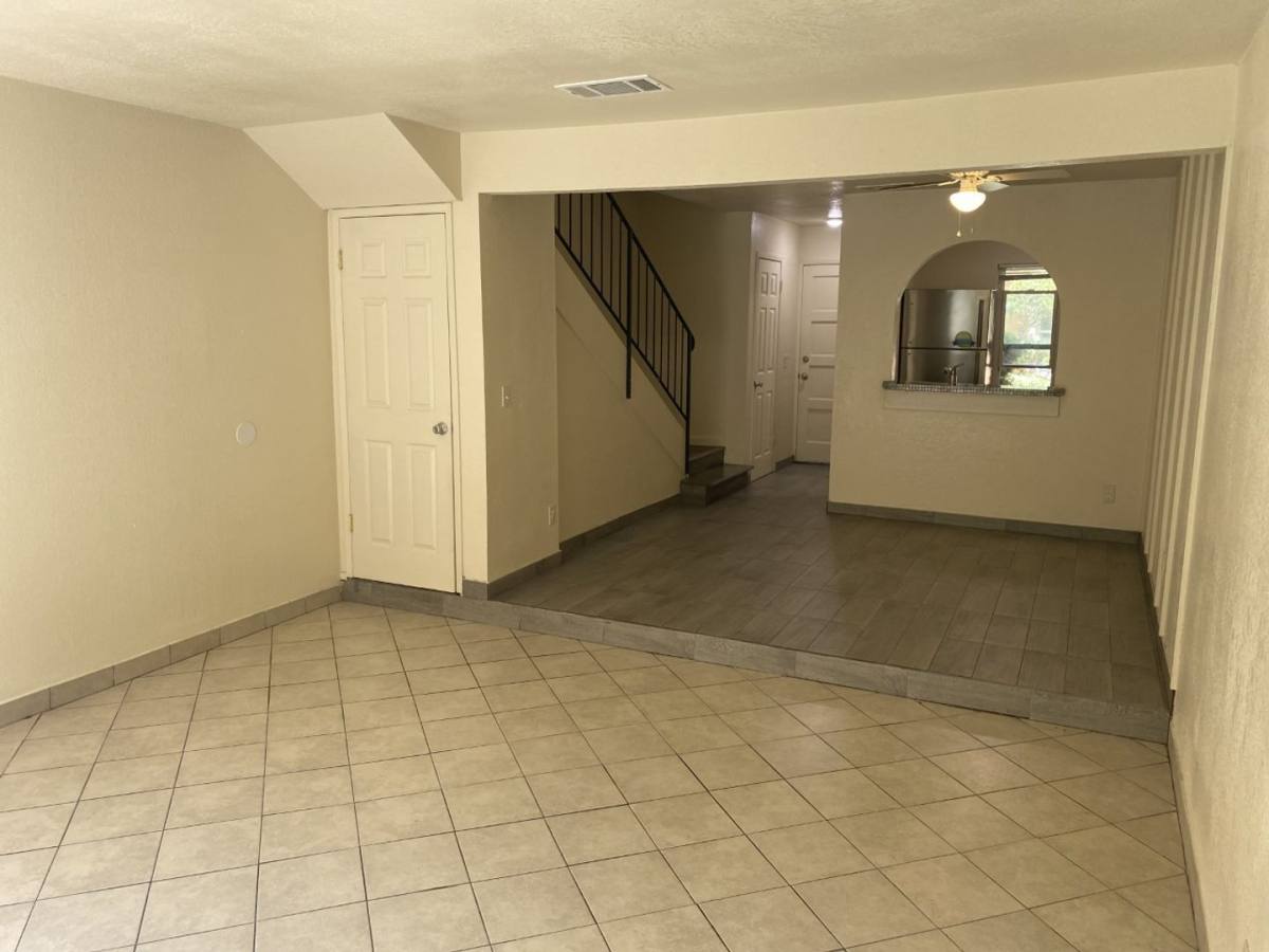 Townhouse for rent at 1206 Dana Dr, Fairfield, CA 94533