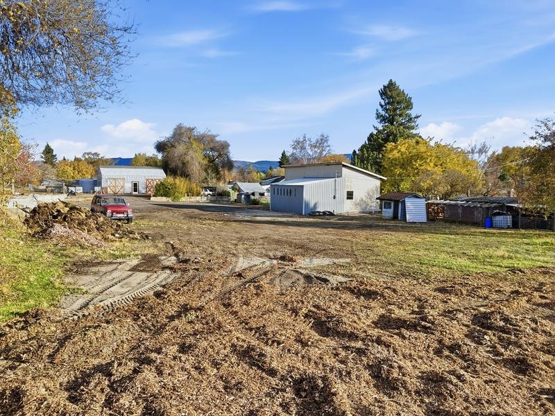 House for rent at 12707 E Main Ave #1, Spokane, WA 99216