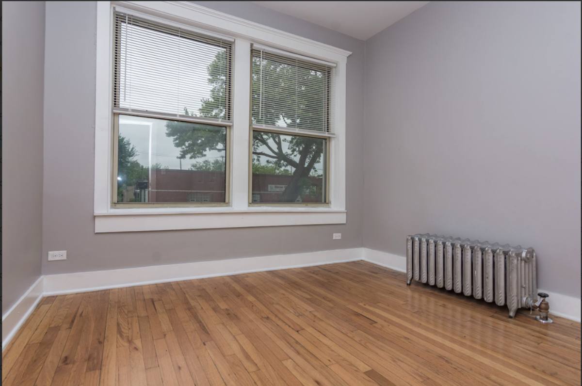 Apartment for rent at 6901 S Prairie Ave, Chicago, IL 60637