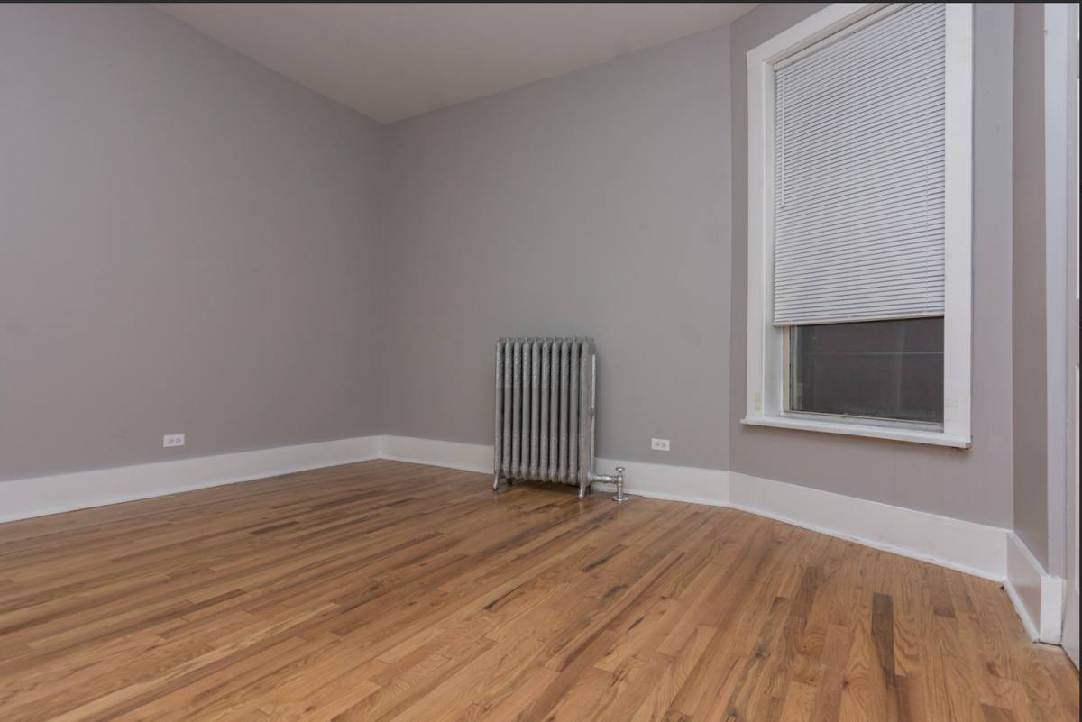 Apartment for rent at 6901 S Prairie Ave, Chicago, IL 60637