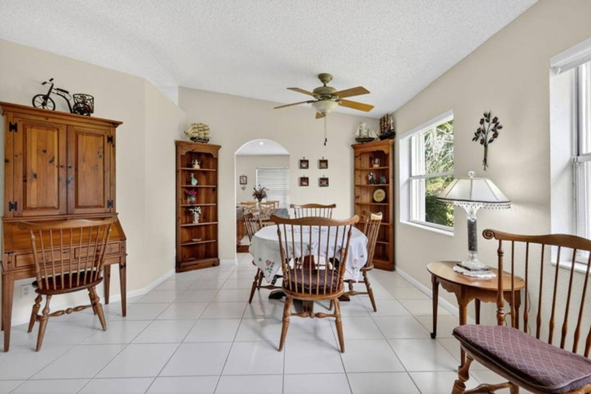 House for rent at 1520 S Club Dr, Wellington, FL 33414