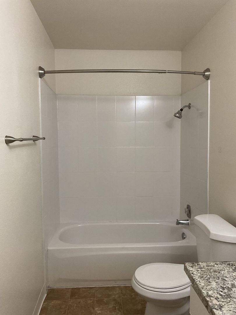 Apartment for rent at 4760 E Butler, Fresno, CA 93702
