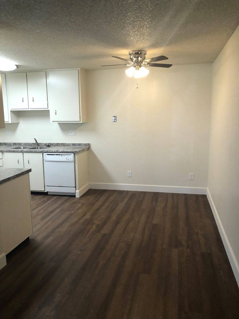 Apartment for rent at 3212 E Ashcroft Ave, Fresno, CA 93726