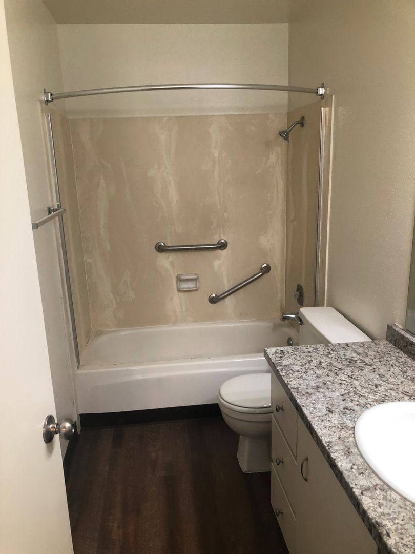 Apartment for rent at 3212 E Ashcroft Ave, Fresno, CA 93726