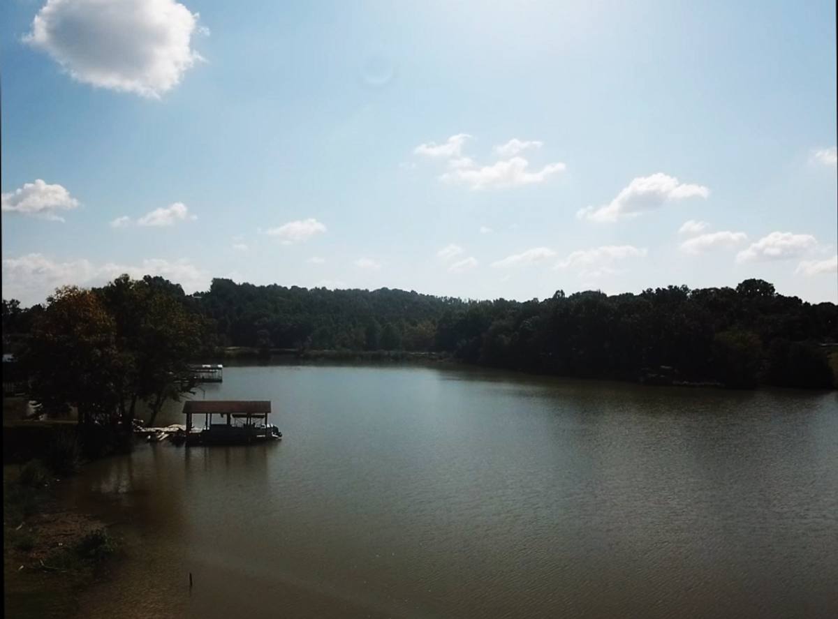 Apartment for rent at 2843 Louisville Rd, Louisville, TN 37777