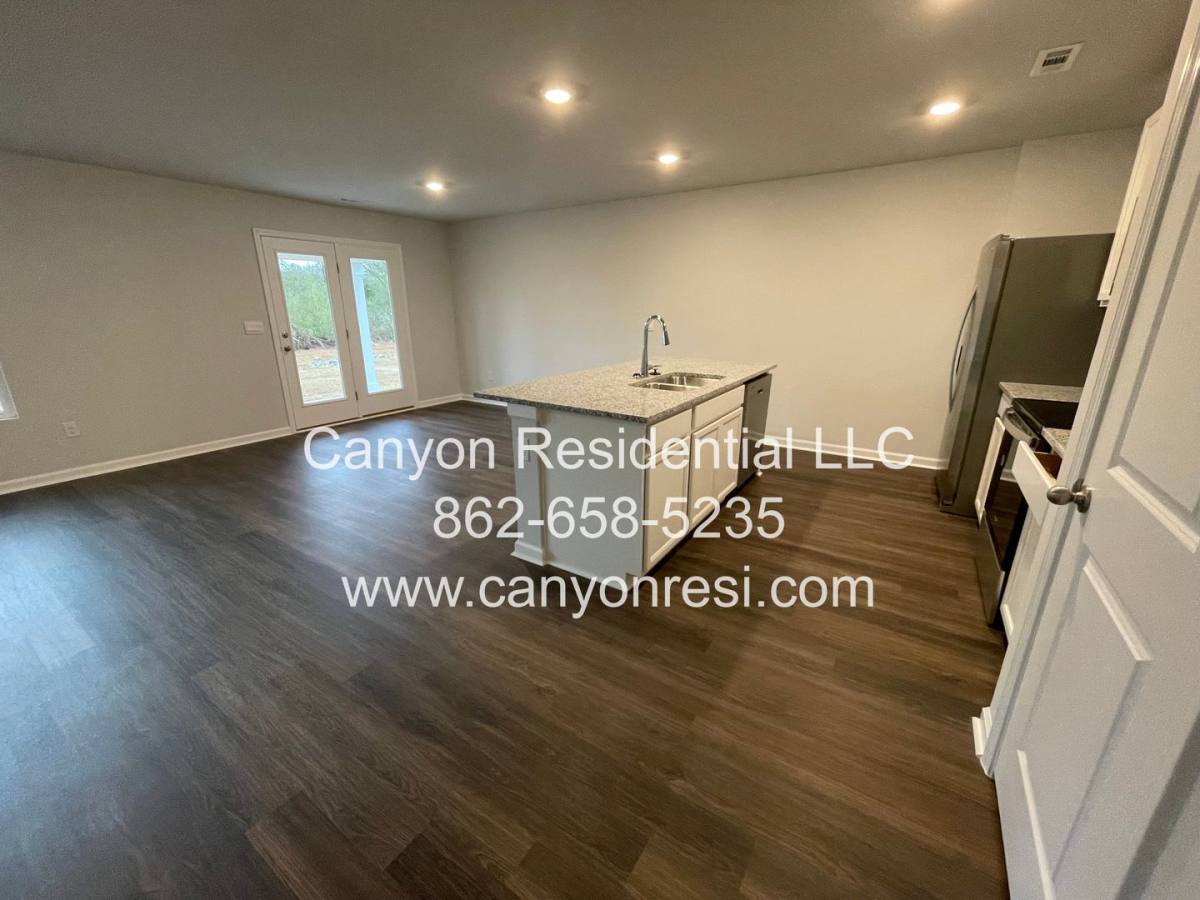 House for rent at 122 Syd Rd, Owens Cross Roads, AL 35763
