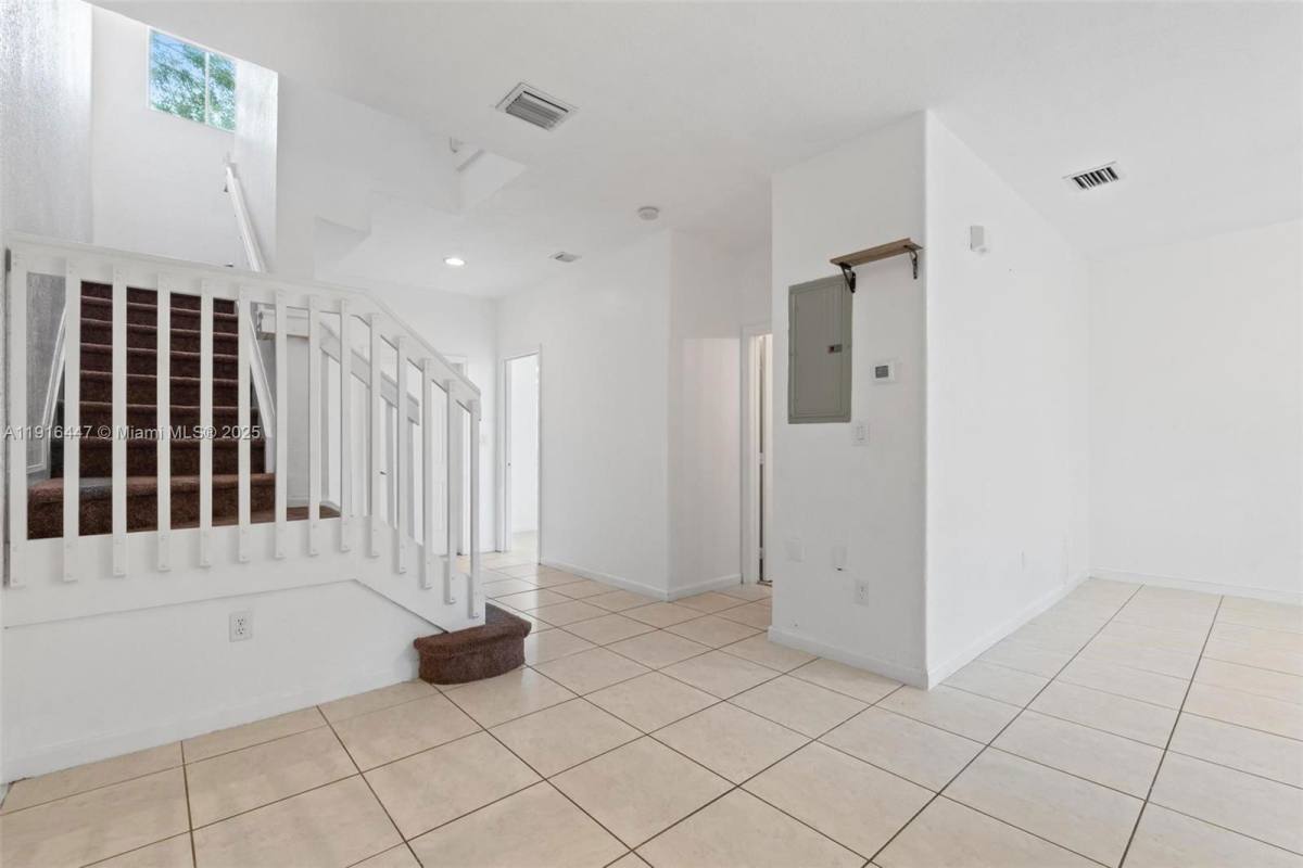 House for rent at 1406 SE 26th Court, Homestead, FL 33035