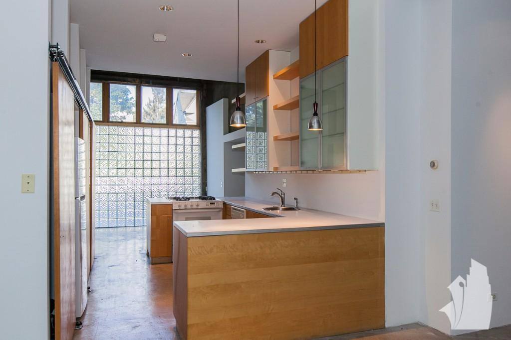 Apartment for rent at 4715 N Damen #2, Chicago, IL 60625